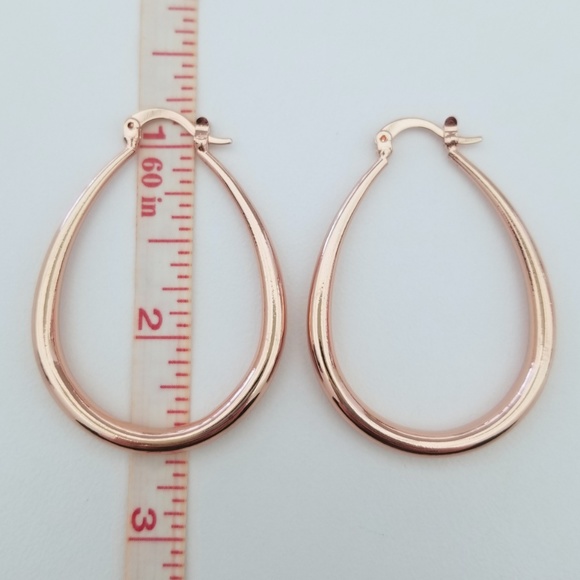 1.5" 18k Rose Gold Oval Hoops - Picture 3 of 5
